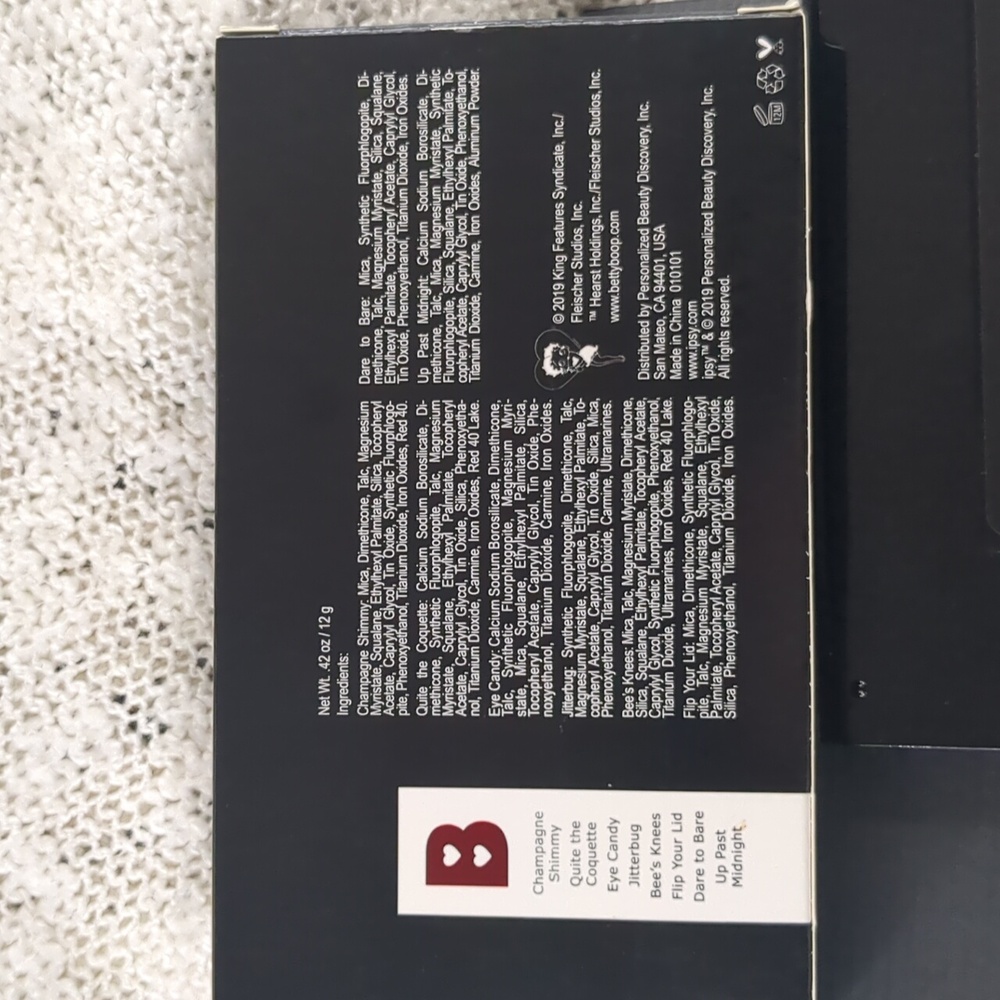 BETTY BOOP x ipsy That's So Betty Eyeshadow Palette, 12g/0.42oz - Picture 9 of 15